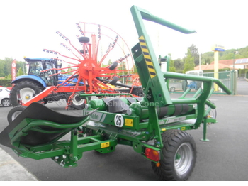 McHale 991 - Bale wrapper