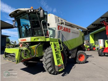 Combine harvester CLAAS Lexion 540: picture 1