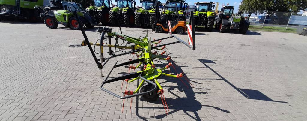 Tedder/ Rake CLAAS Volto 45: picture 4