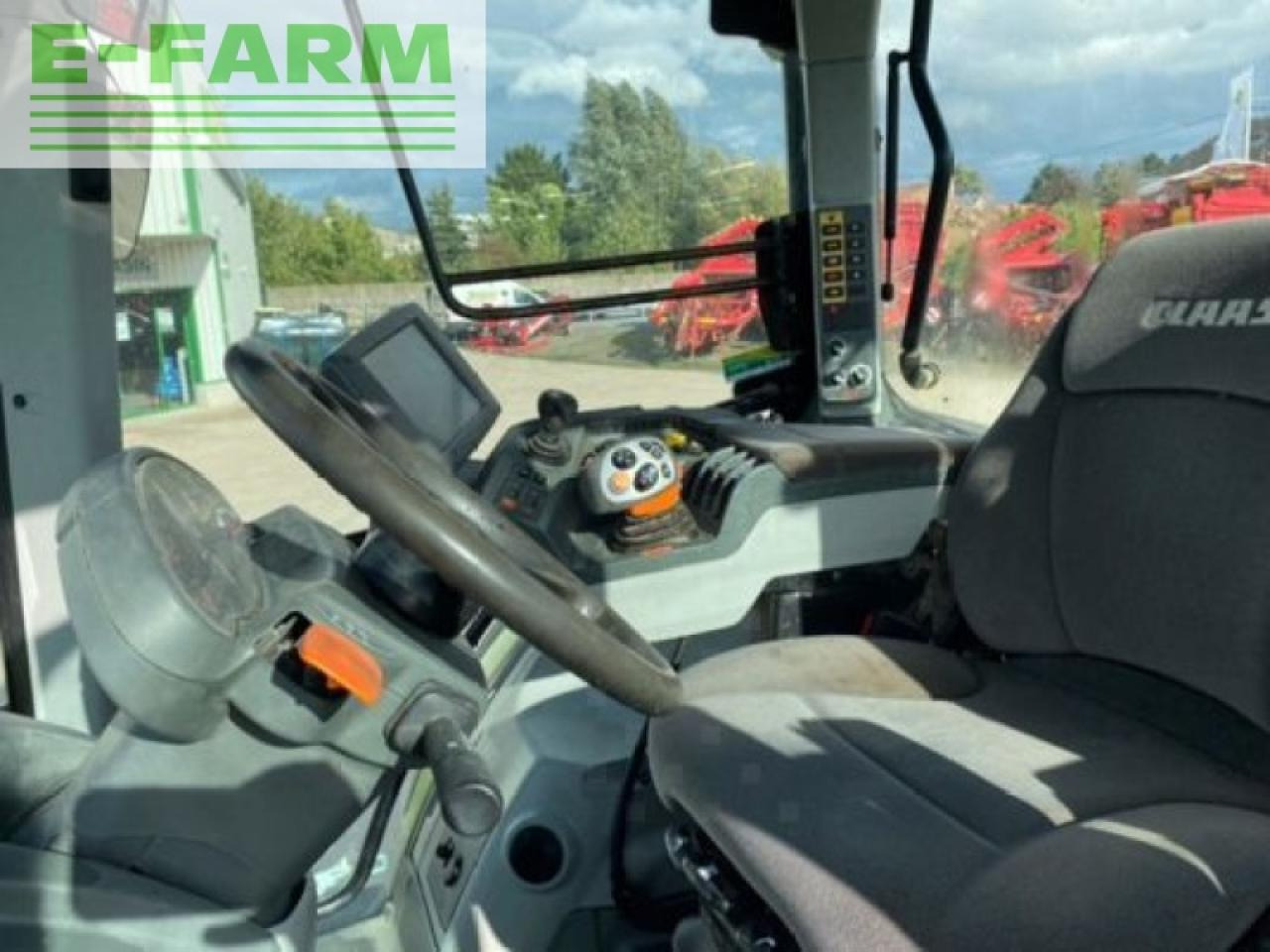 Farm tractor CLAAS arion 620 cebis: picture 7