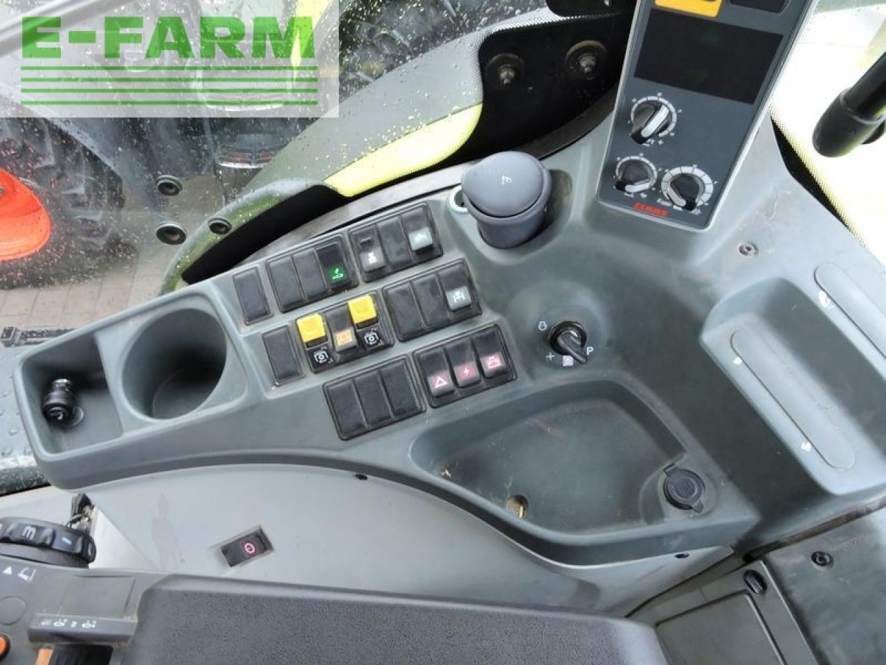 Farm tractor CLAAS axion 810 cmatic cis CIS: picture 11