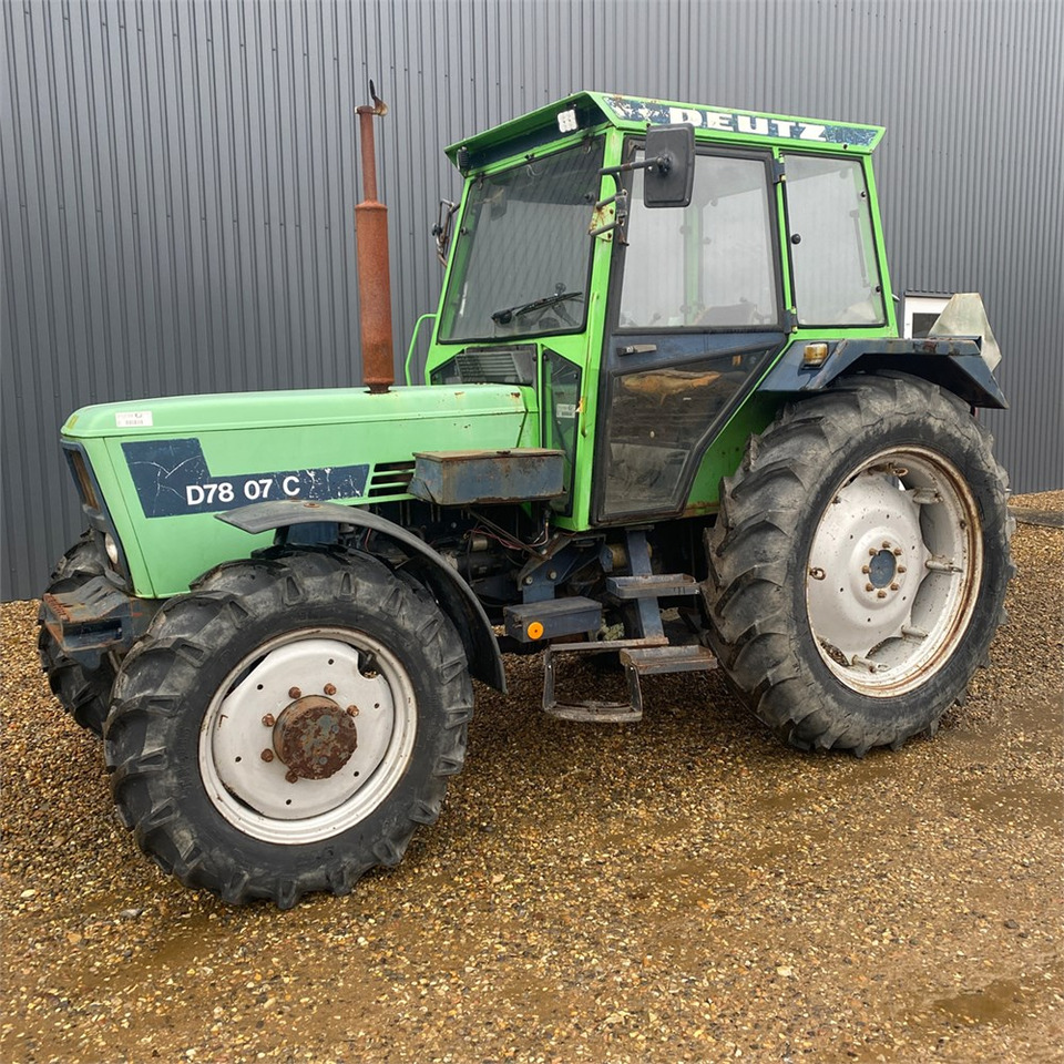 Farm tractor Deutz D 7807 C: picture 3