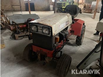 Traktor Gutbrod 2400 reperations objekt - Farm tractor