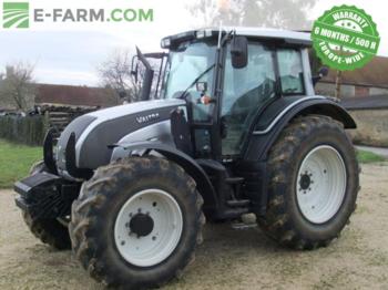 Valtra N121 - Farm tractor