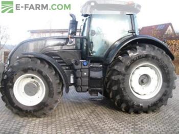 Valtra S 293 - Farm tractor