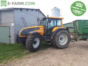 Valtra t150 - Farm tractor