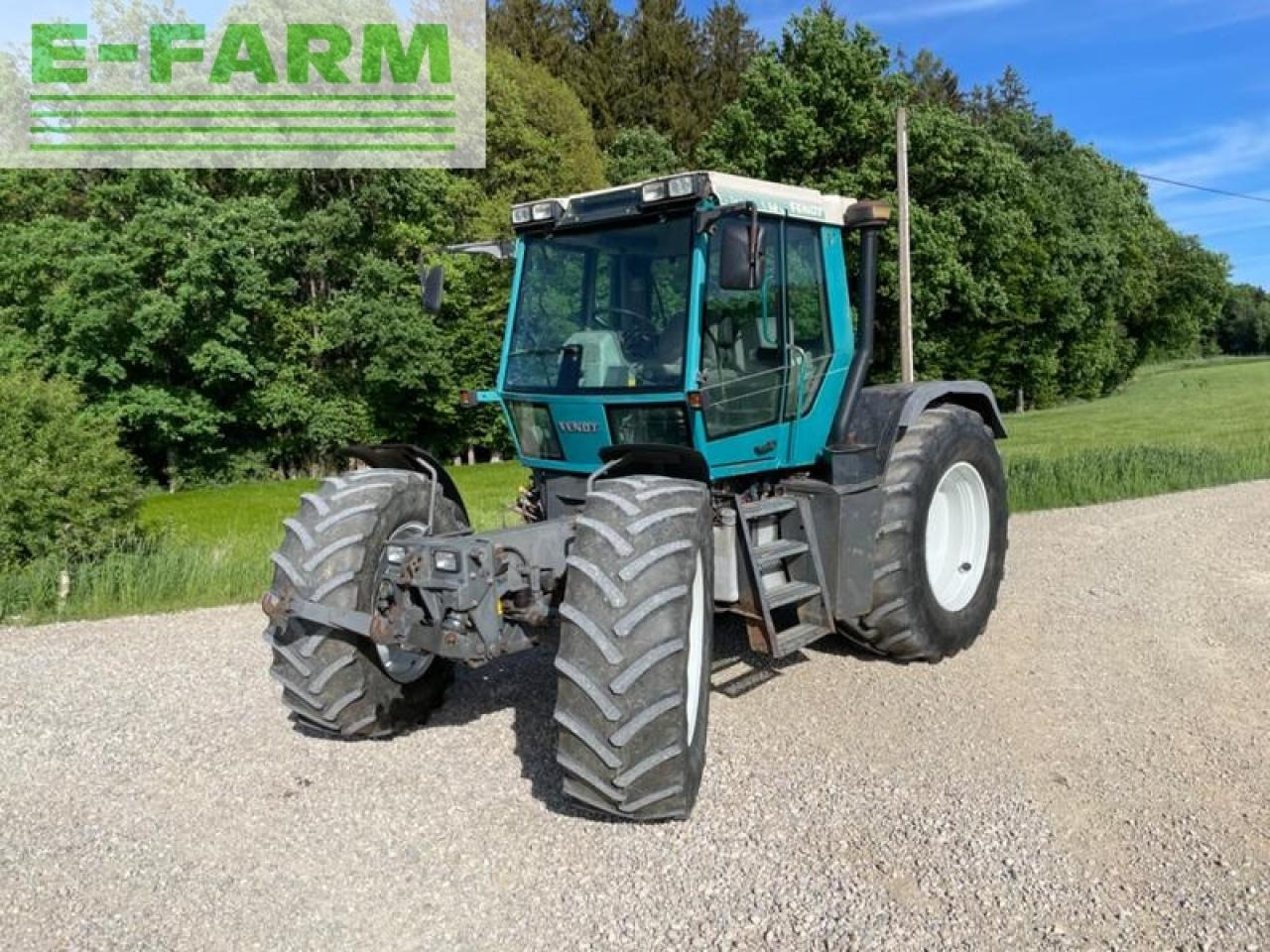 Farm tractor Fendt xylon 520: picture 2