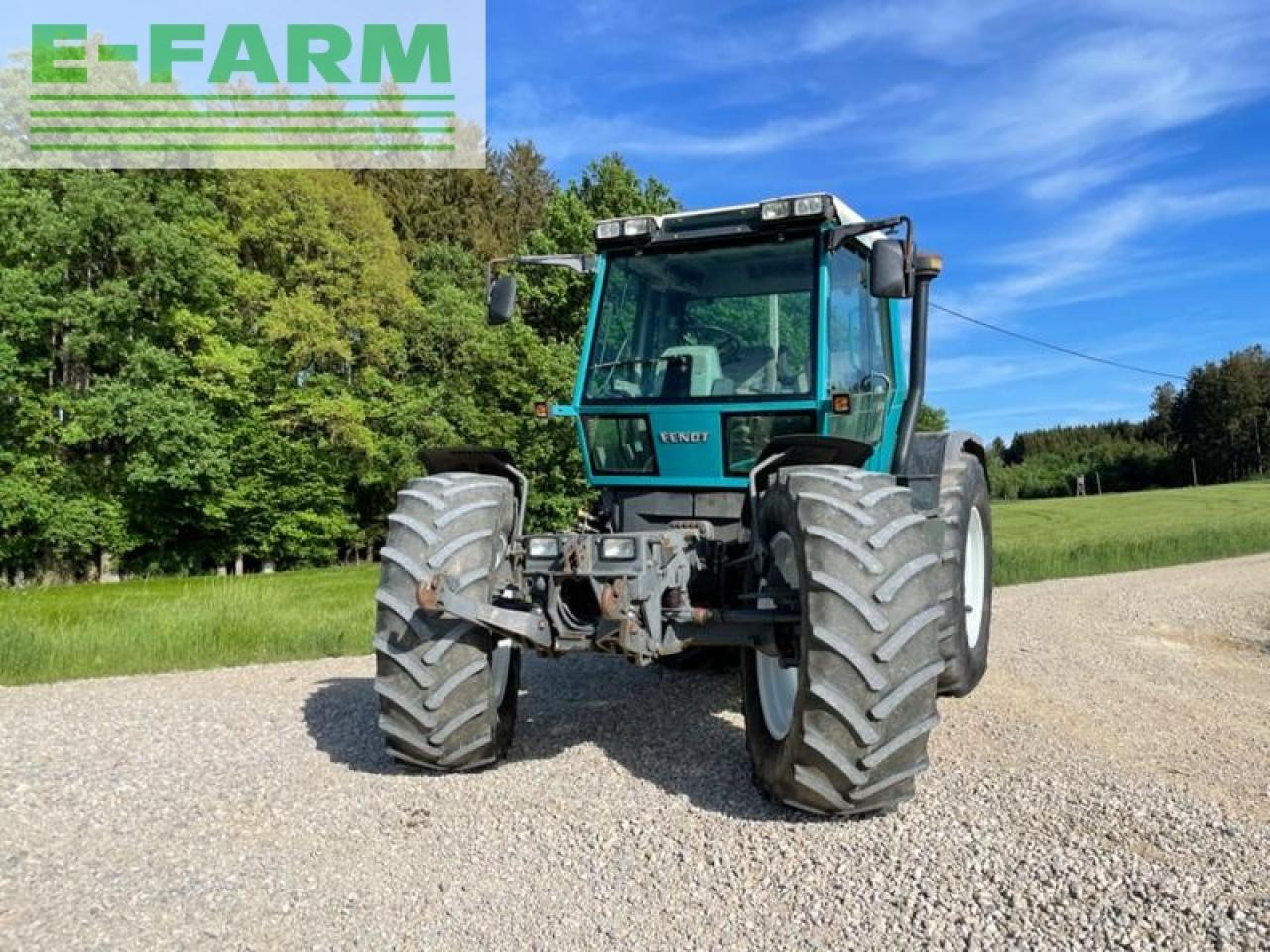 Farm tractor Fendt xylon 520: picture 8