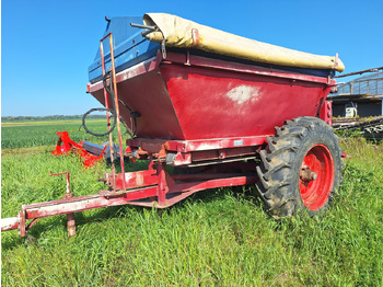 BREDAL B4 - Fertilizer spreader