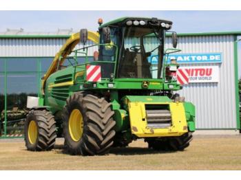 Forage harvester John Deere 7780