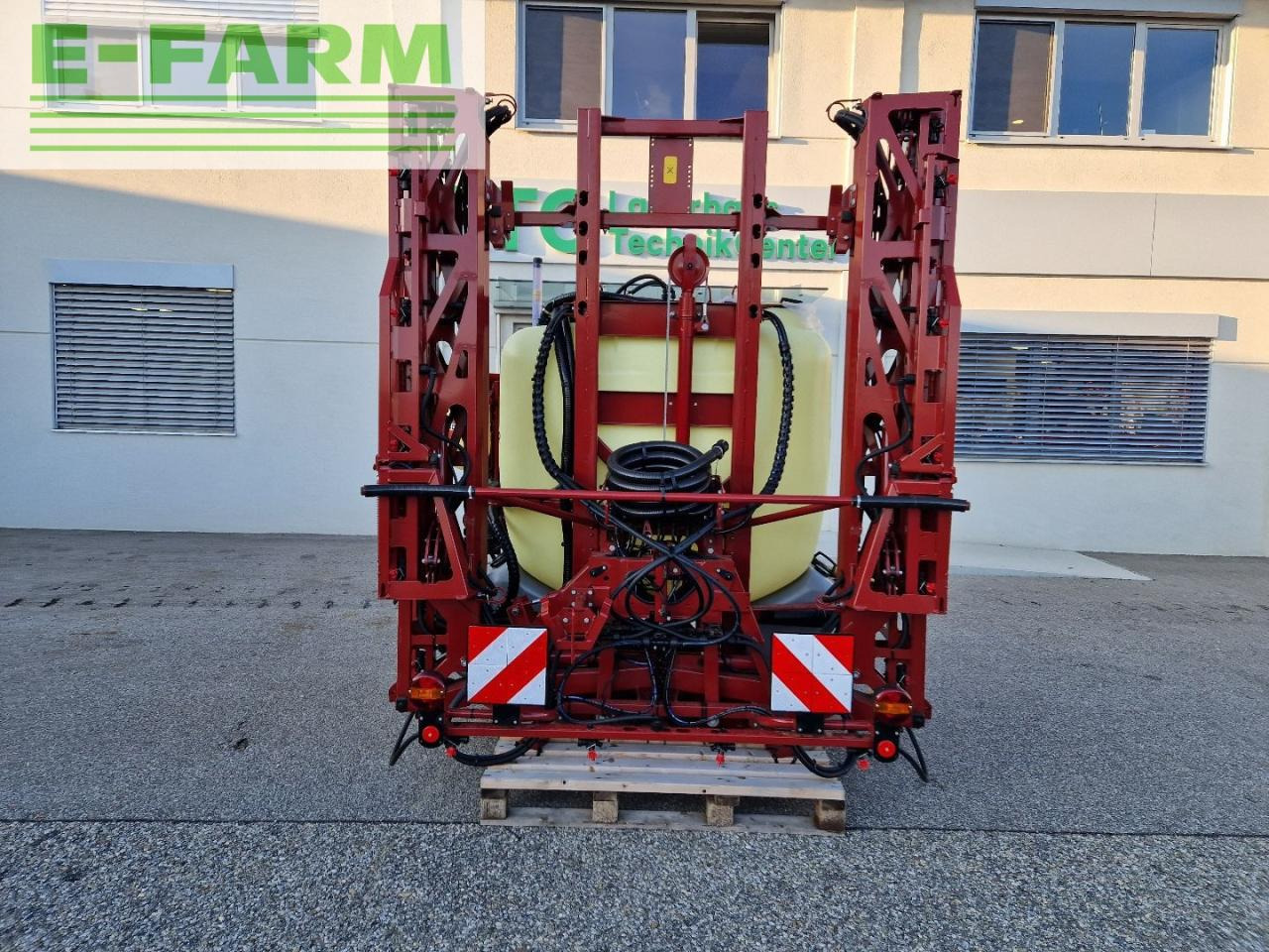 Tractor mounted sprayer Hardi Master: picture 6