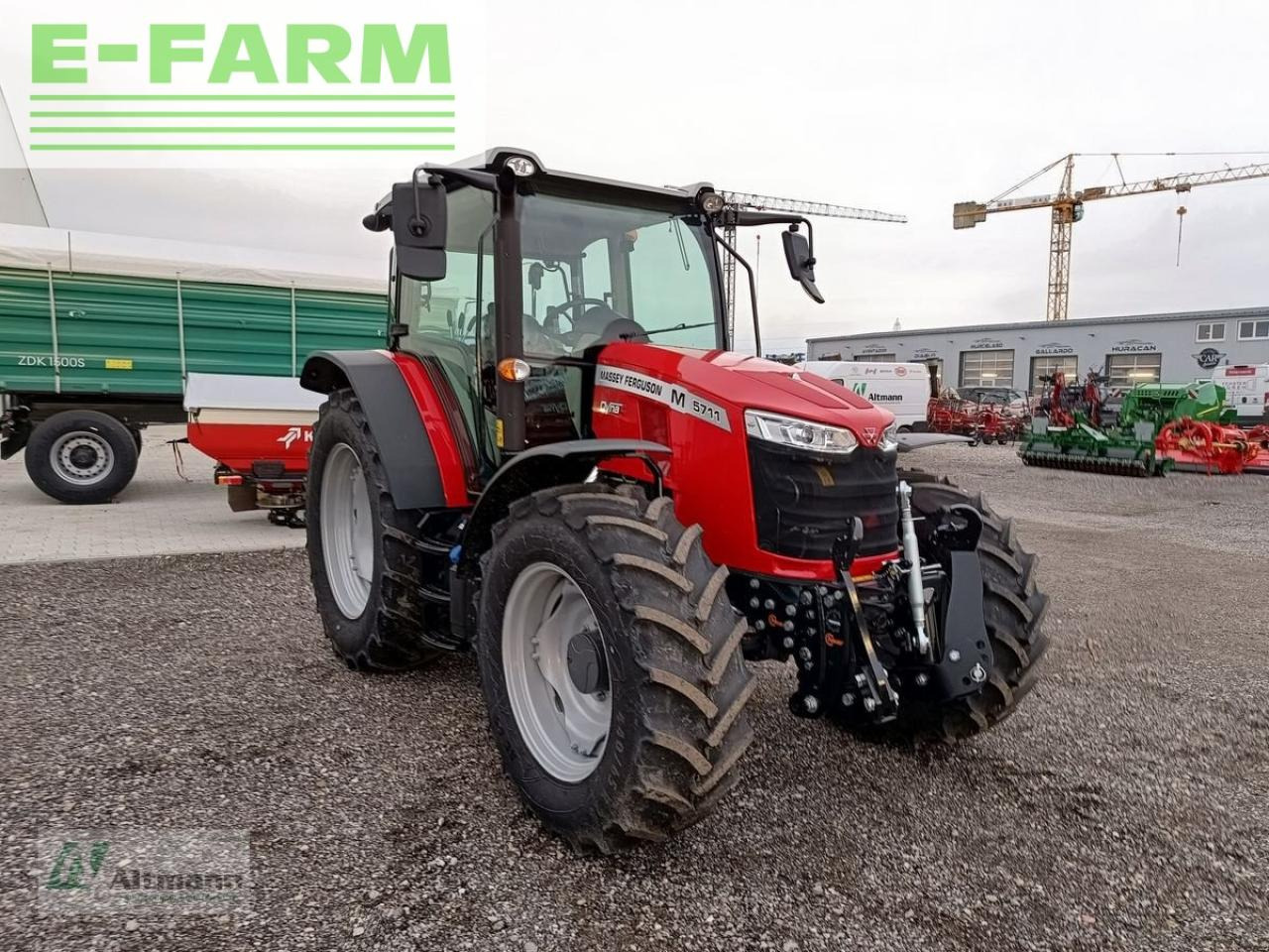 Farm tractor Massey Ferguson mf 5711 m: picture 3
