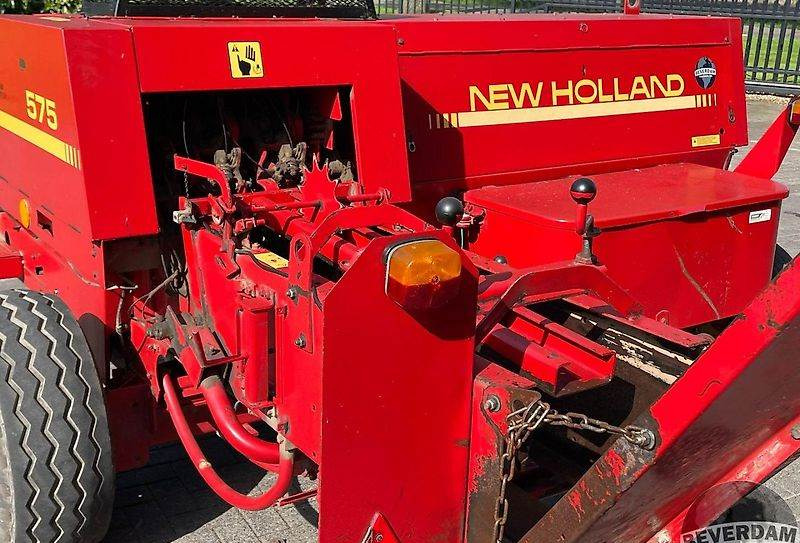 Square baler New Holland 575: picture 9