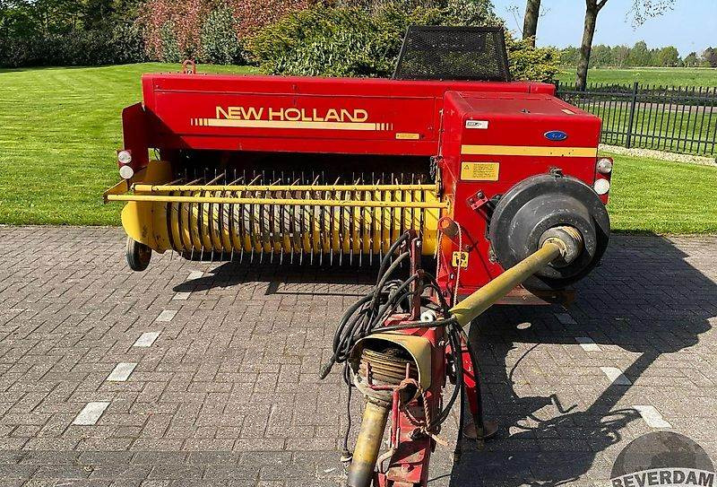 Square baler New Holland 575: picture 7
