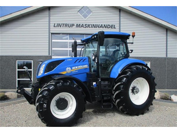 Farm tractor NEW HOLLAND T7.230