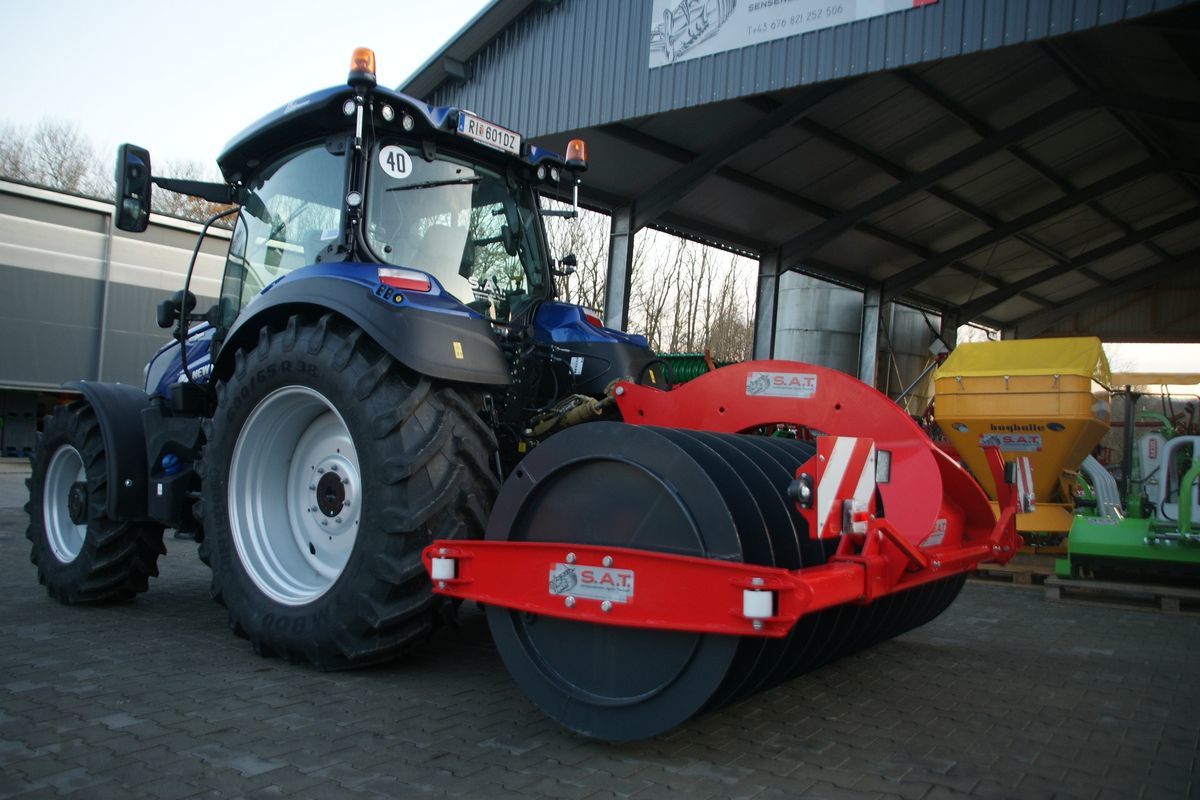 New Hay and forage equipment SAT-Siloverdichtungswalze-3000-AKTION: picture 2