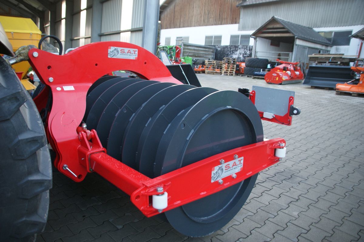 New Hay and forage equipment SAT-Siloverdichtungswalze-3000-AKTION: picture 9