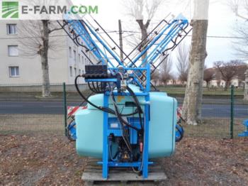 Berthoud ALTO 800 - Trailed sprayer