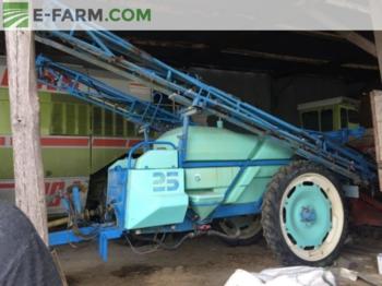 Berthoud Racer 25 - Trailed sprayer