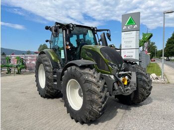 Farm tractor VALTRA N-series