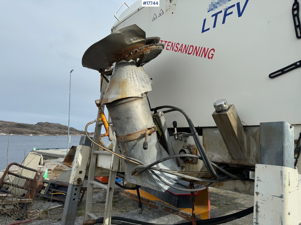 Sand/ Salt spreader for Utility/ Special vehicle Falköping C-7LTFV: picture 7