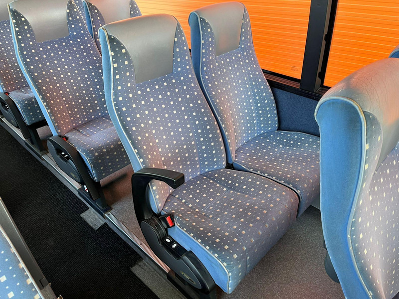 Leasing of Volvo B12B 4x2 9900 48 SEATS / AC / AUXILIARY HEATING / WC / CD Volvo B12B 4x2 9900 48 SEATS / AC / AUXILIARY HEATING / WC / CD: picture 15