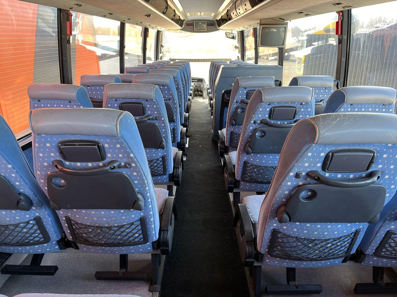 Leasing of Volvo B12B 4x2 9900 48 SEATS / AC / AUXILIARY HEATING / WC / CD Volvo B12B 4x2 9900 48 SEATS / AC / AUXILIARY HEATING / WC / CD: picture 17