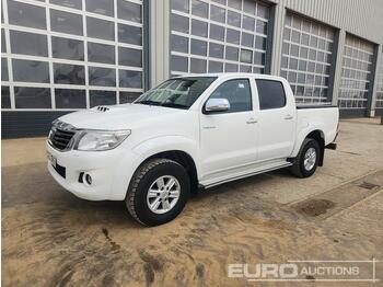 Pickup truck 2013 Toyota Hilux: picture 1