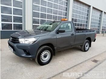 Pickup truck 2018 Toyota Hilux: picture 1