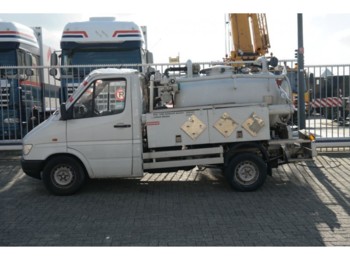 Mercedes-Benz 300-serie 312 WITH PRESSURE AND VACUUM PUMP DAMAGED VEHICLE - Commercial vehicle