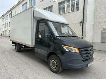 Box van Mercedes-Benz Sprinter with tail lift: picture 2