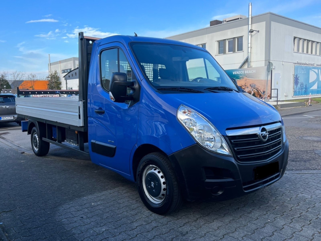 Leasing of Opel Movano 2.2 Flatbed Opel Movano 2.2 Flatbed: picture 3