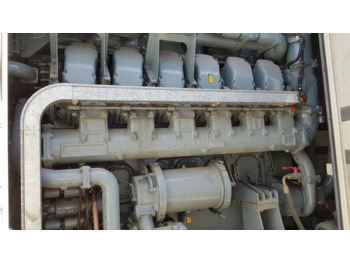Generator set Agregat Prądotwórczy na Angielskim silniku PAXMAN 3400 KM VP185 . 12 cylindrów .: picture 2