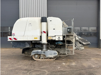 GOMACO GT3400 Concrete Slipform Paver - Asphalt paver