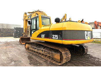 CAT 325 CL  - Crawler excavator: picture 2