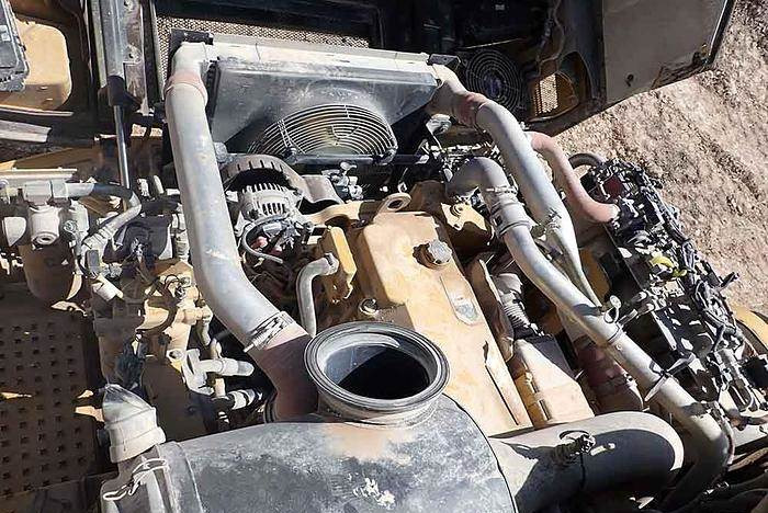 Articulated dumper CAT 730C2: picture 26