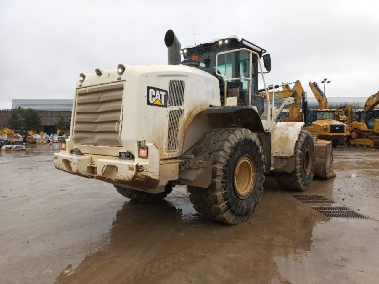 Wheel loader CAT 966M: picture 2