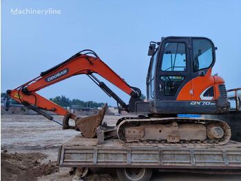 Crawler excavator DOOSAN DX60 small excavator digger 6 tons 7 tons: picture 1