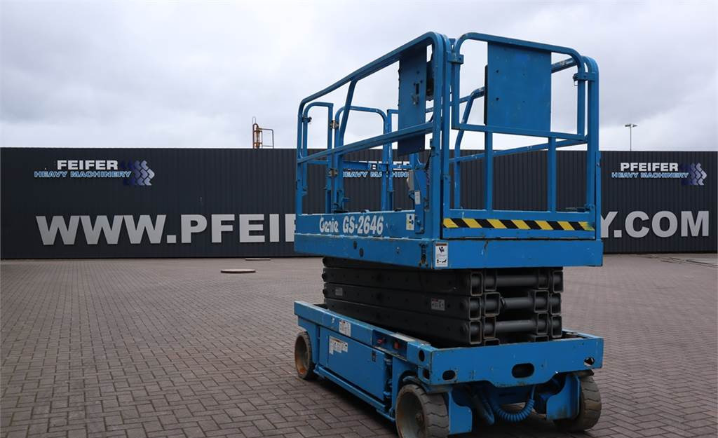 Scissor lift Genie GS2646 Electric, Working Height 9.80m, Capacity 4: picture 8