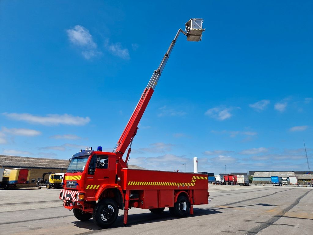 Truck mounted aerial platform, Fire truck MAN LE280B 4x4 Hebebühne 24 m / Feuerwehr / Skylift: picture 5
