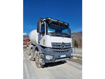 Mercedes-Benz Actros 3243 Liebherr 9m³ - - Concrete mixer truck: picture 2