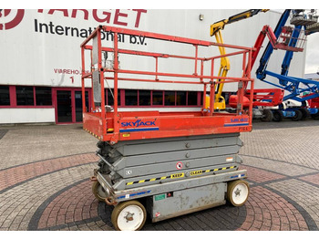 Scissor lift SKYJACK