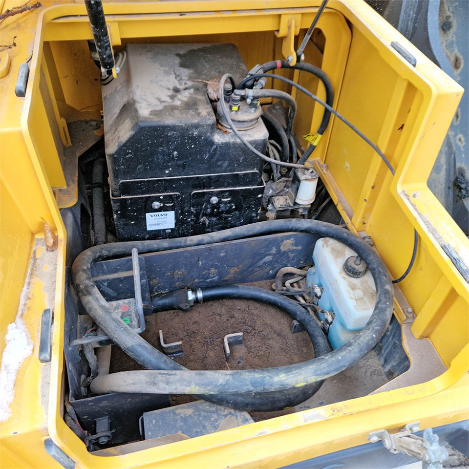 Crawler excavator Volvo EC380EL: picture 44