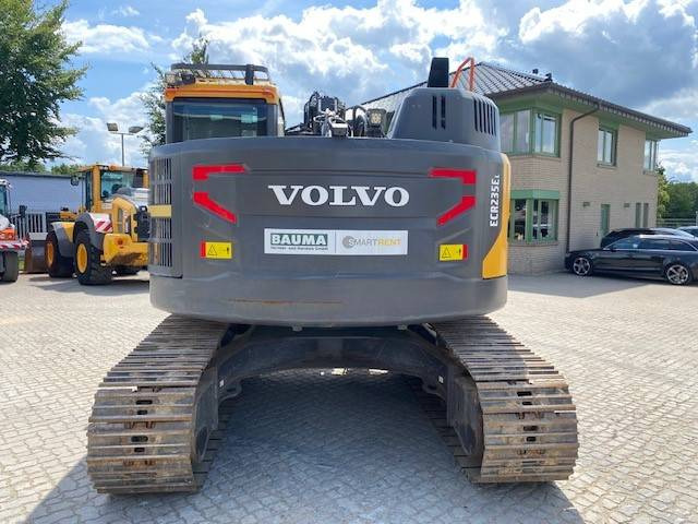 Crawler excavator Volvo ECR 235 E L MIETE / RENTAL (12001944): picture 4