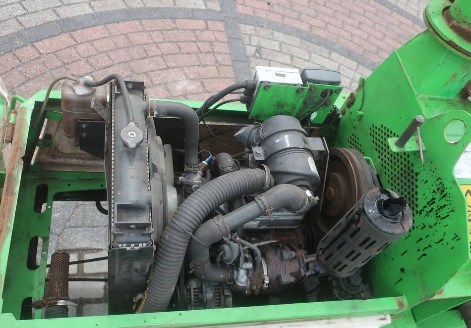 Leasing of Greenmech Wood Chipper Diesel (engine issue)  Greenmech Wood Chipper Diesel (engine issue): picture 10