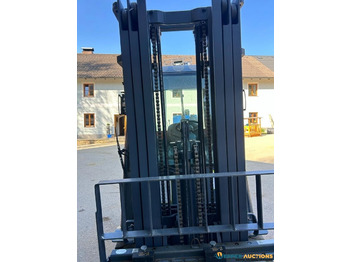 Everun EREF30 - Electric forklift: picture 5