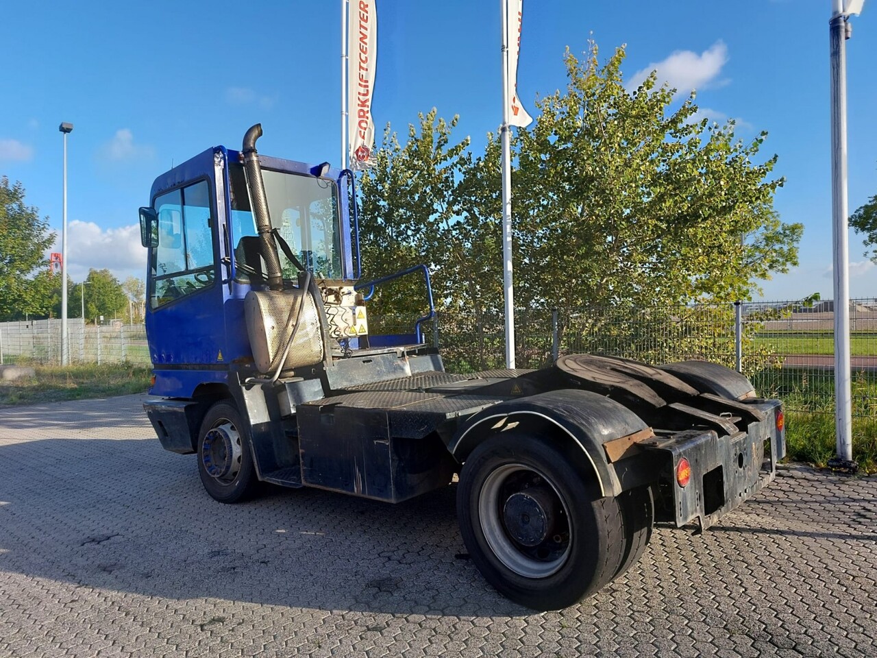 Terminal tractor TERBERG YT182: picture 5