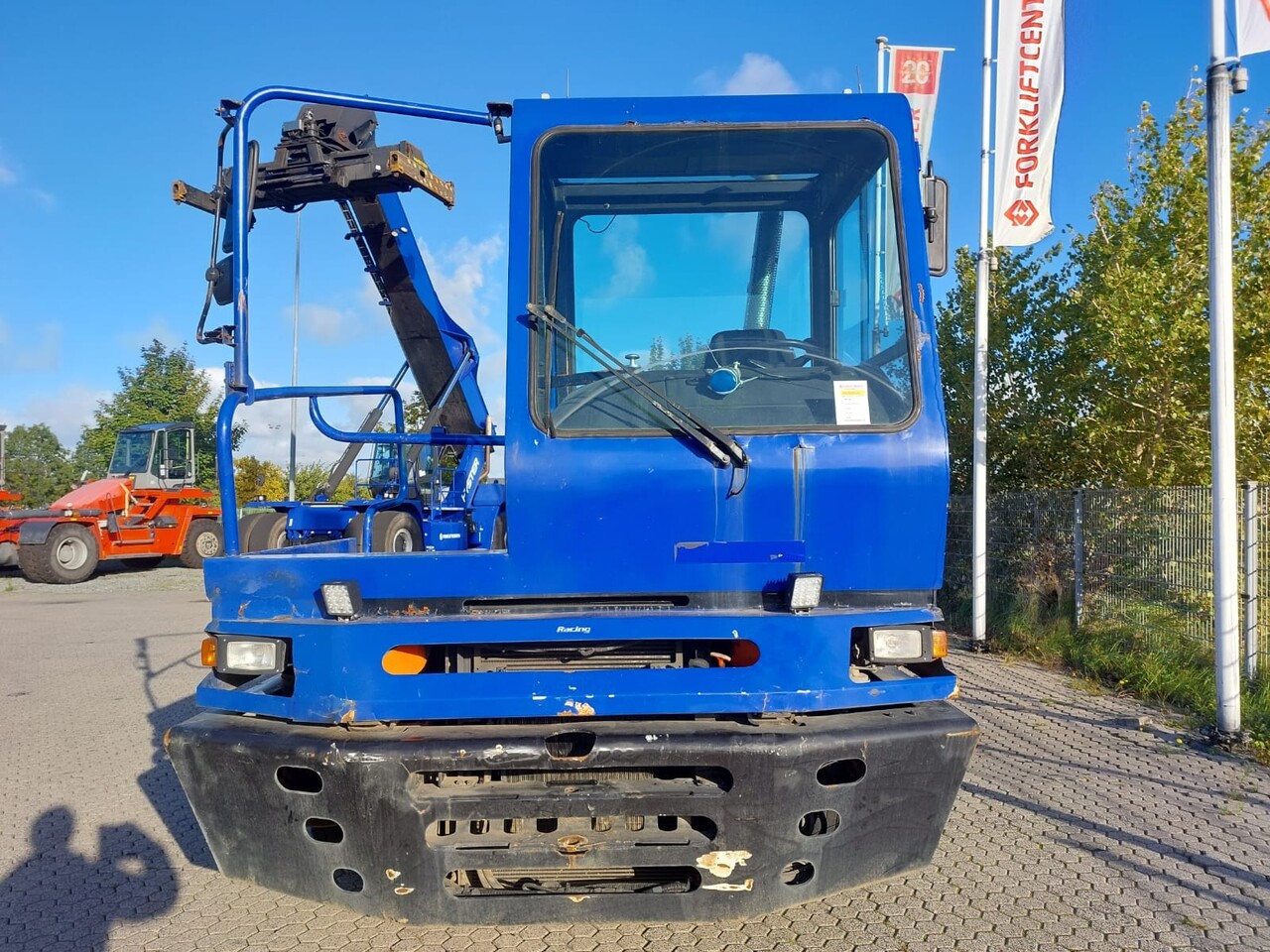 Terminal tractor TERBERG YT182: picture 7