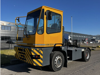 MOL YM 225 4x2 - Terminal tractor