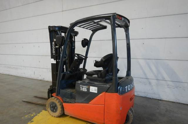 Electric forklift Toyota 8FBEK16T: picture 3